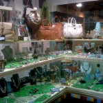 Bijoux fantaisie et maroquinerie � Orange