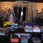 Magasin de v�tements et chaussures � Lunel