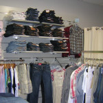 Magasin de v�tements et chaussures � Lunel