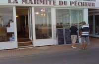 Sp�cialit�s de poisson sur le port de Valras plage � La Marmite du P�cheur